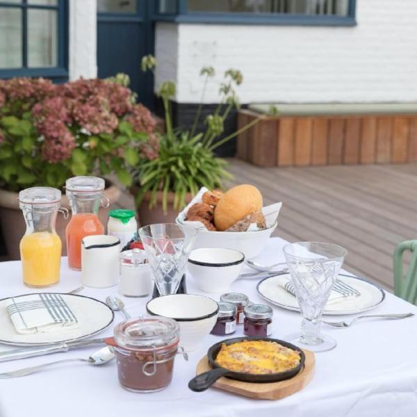 B&B De Vrijboom Kruisem Ngoại thất bức ảnh